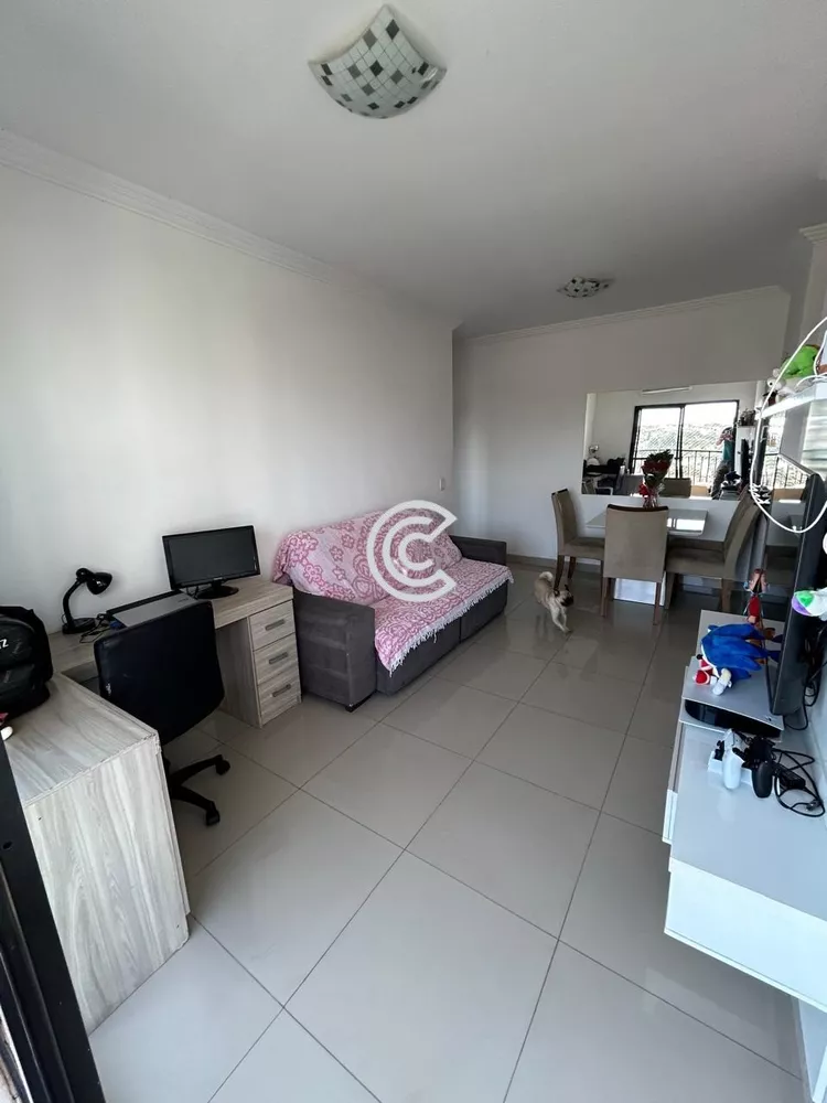 Apartamento à venda com 2 quartos, 75m² - Foto 25