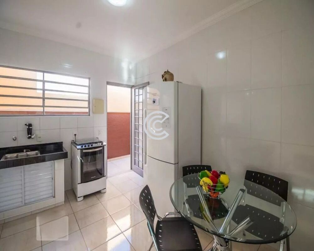 Casa à venda e aluguel com 3 quartos - Foto 3