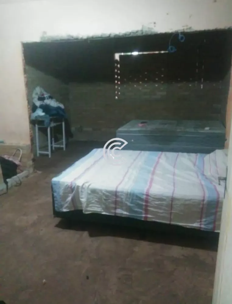 Chácara à venda com 2 quartos, 1000m² - Foto 4