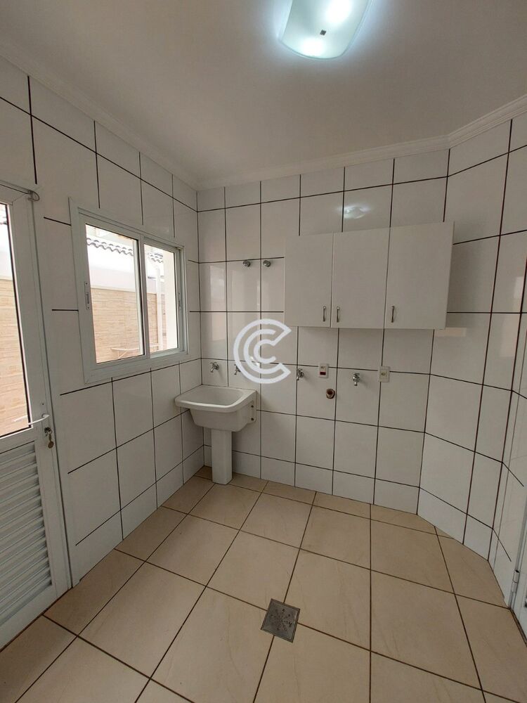 Casa para alugar com 4 quartos, 308m² - Foto 8