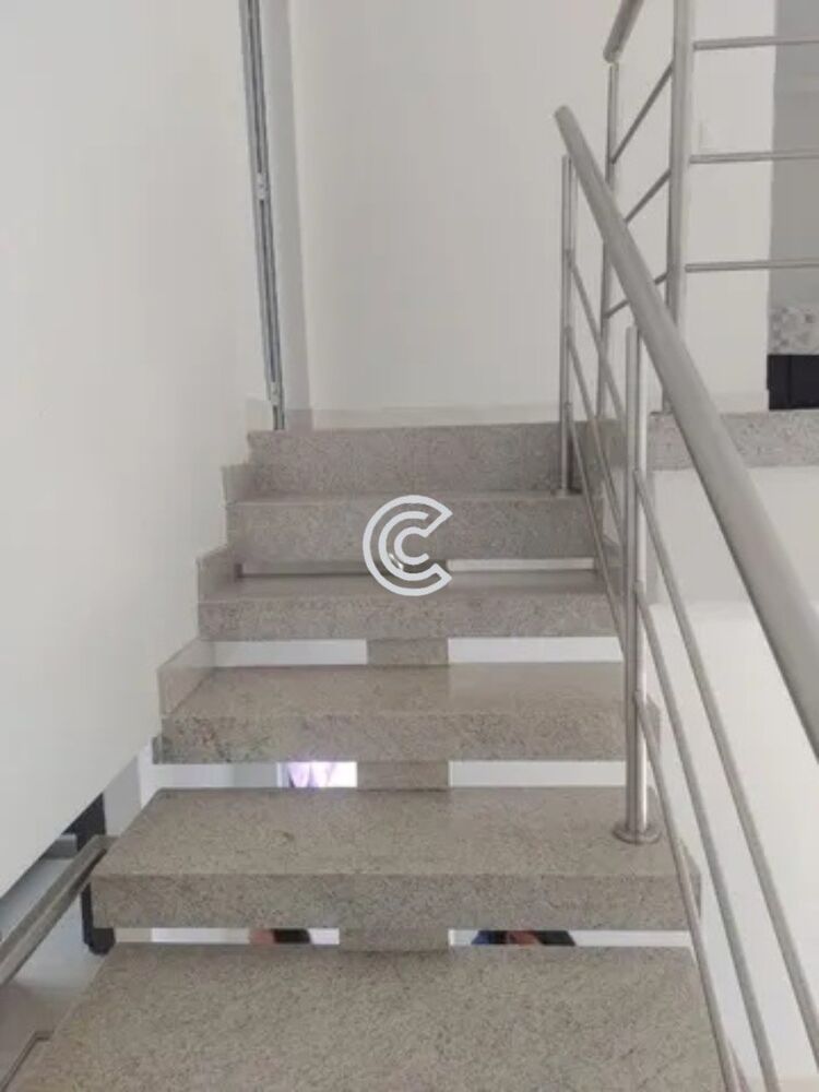 Casa, 3 quartos, 279 m² - Foto 2