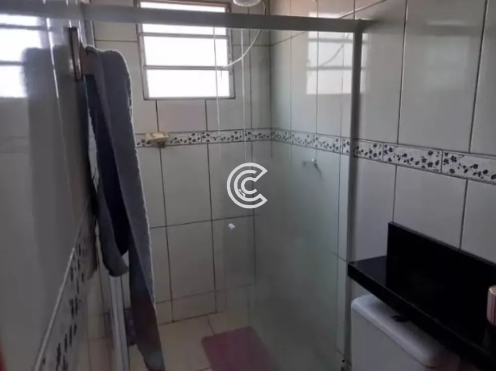 Casa à venda com 3 quartos, 125m² - Foto 2