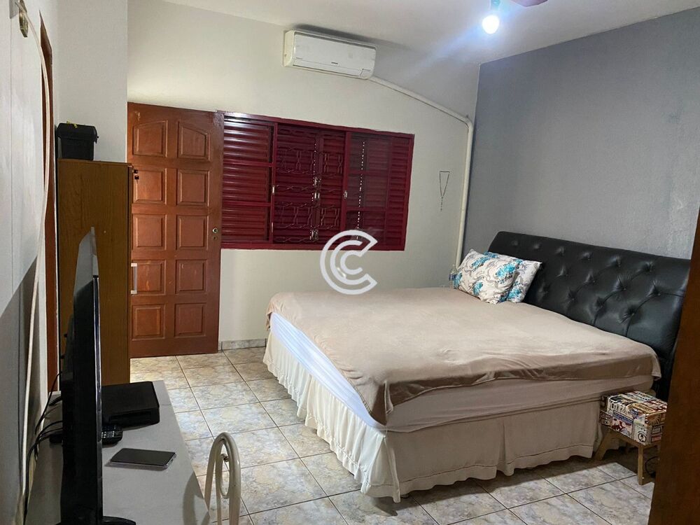 Casa à venda com 3 quartos, 170m² - Foto 4