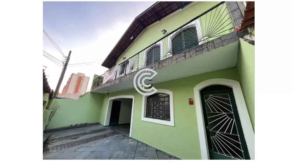 Casa à venda com 4 quartos, 200m² - Foto 2