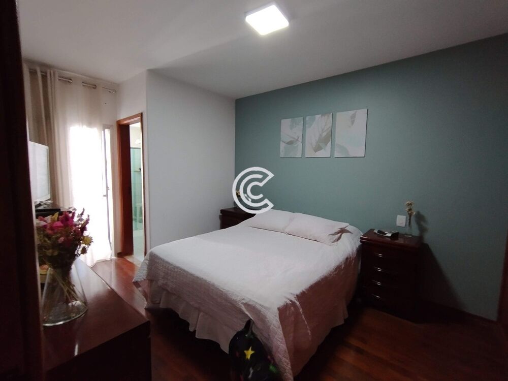 Apartamento, 3 quartos, 180 m² - Foto 2