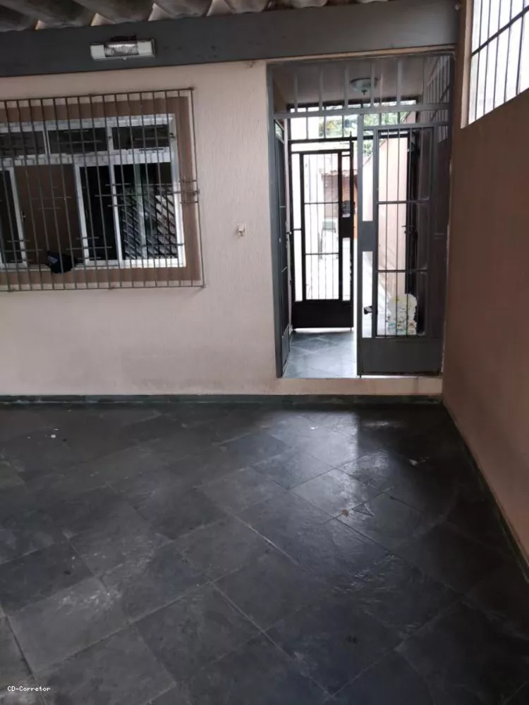 Casa à venda com 2 quartos, 125m² - Foto 3