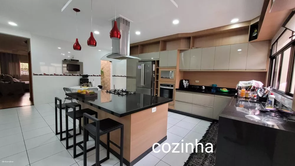 Sobrado à venda com 4 quartos, 125m² - Foto 3