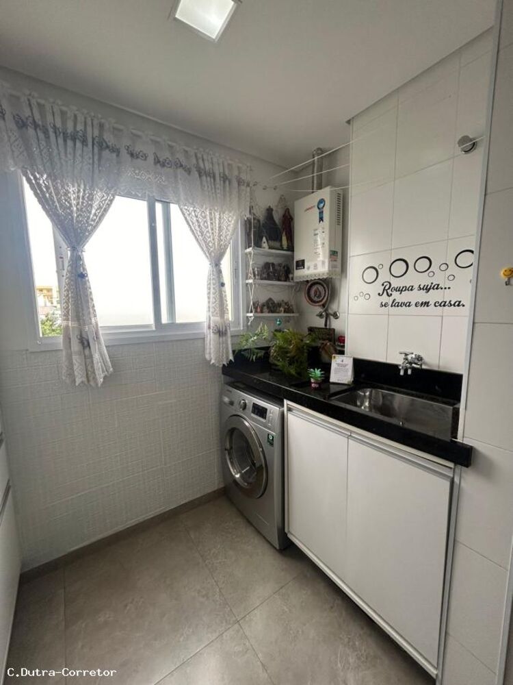 Apartamento à venda com 2 quartos, 76m² - Foto 4