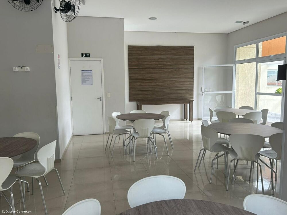 Apartamento à venda com 2 quartos, 76m² - Foto 8