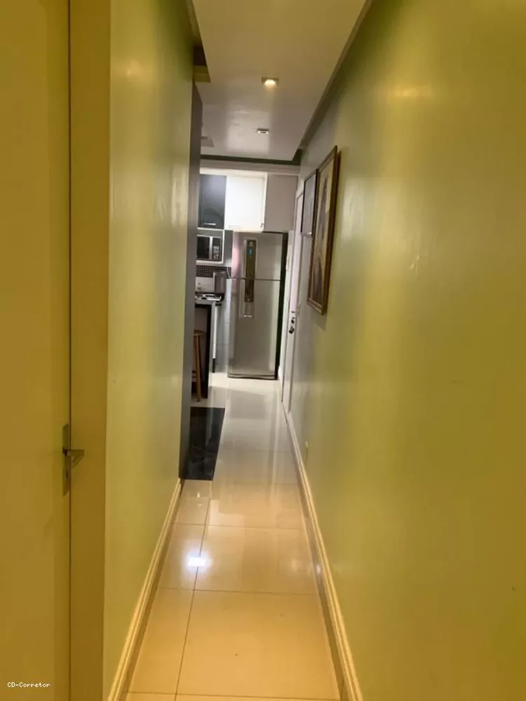 Apartamento à venda com 2 quartos, 43m² - Foto 2