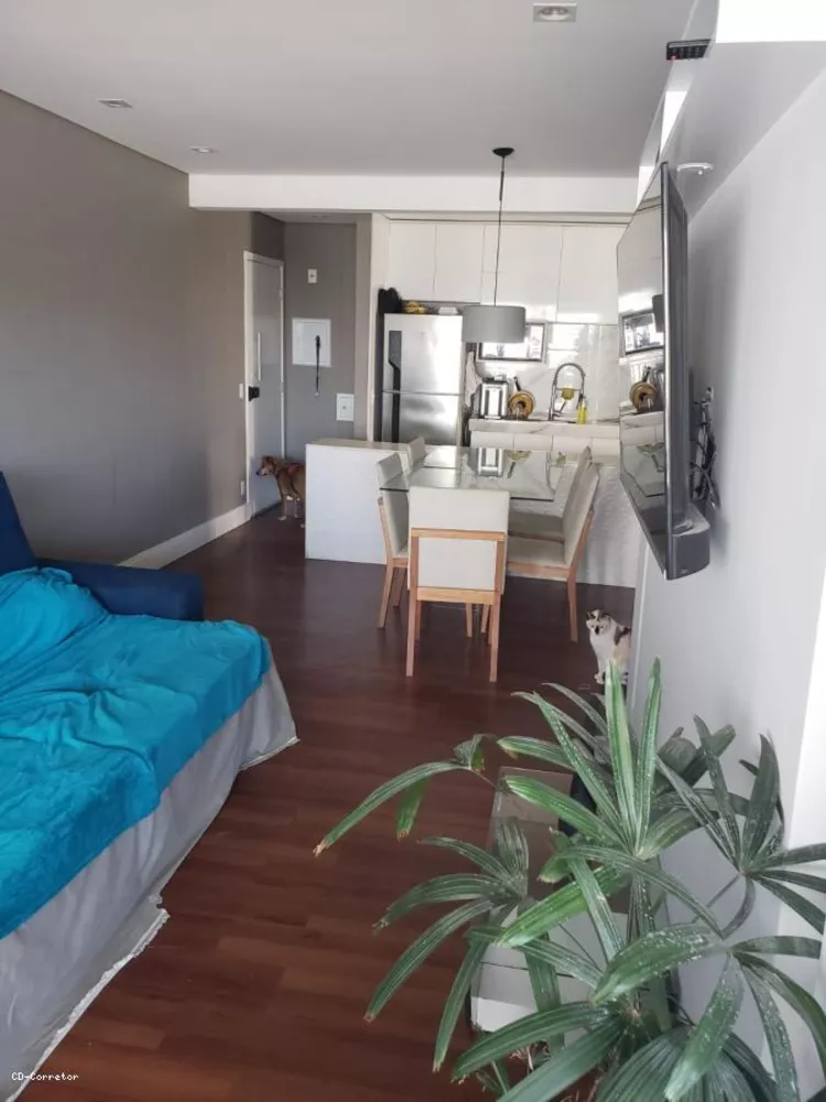 Apartamento à venda com 3 quartos, 94m² - Foto 2