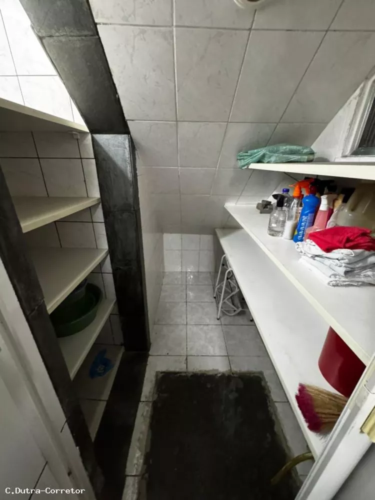 Sobrado à venda com 2 quartos, 215m² - Foto 6