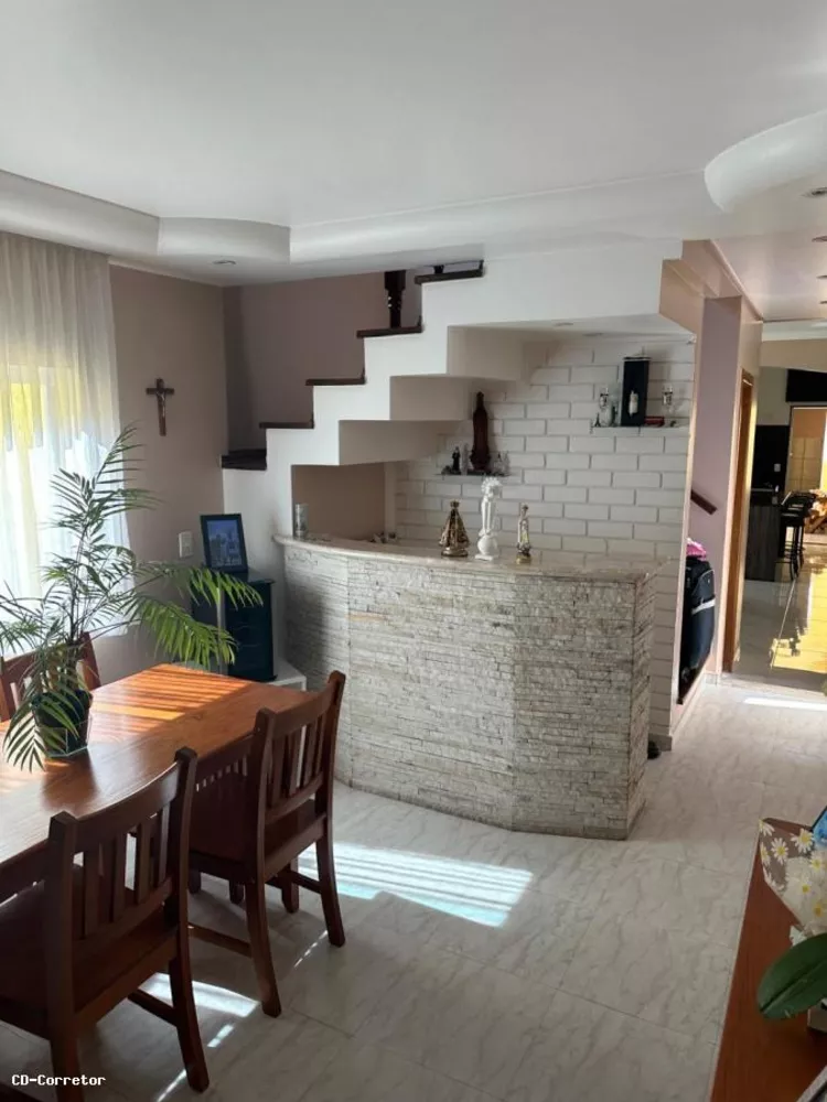 Sobrado à venda com 3 quartos, 340m² - Foto 2