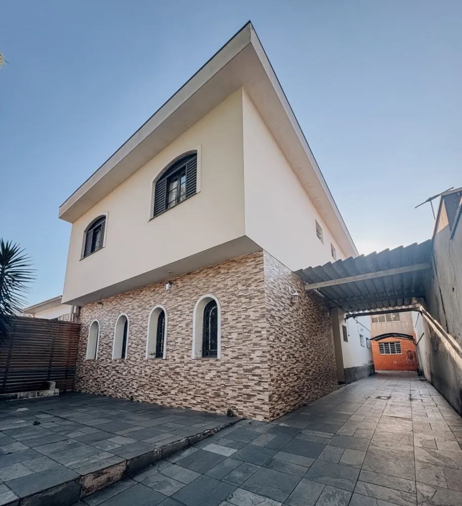 Casa, 5 quartos, 200 m² - Foto 1