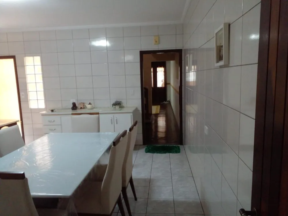 Casa, 3 quartos, 175 m² - Foto 2