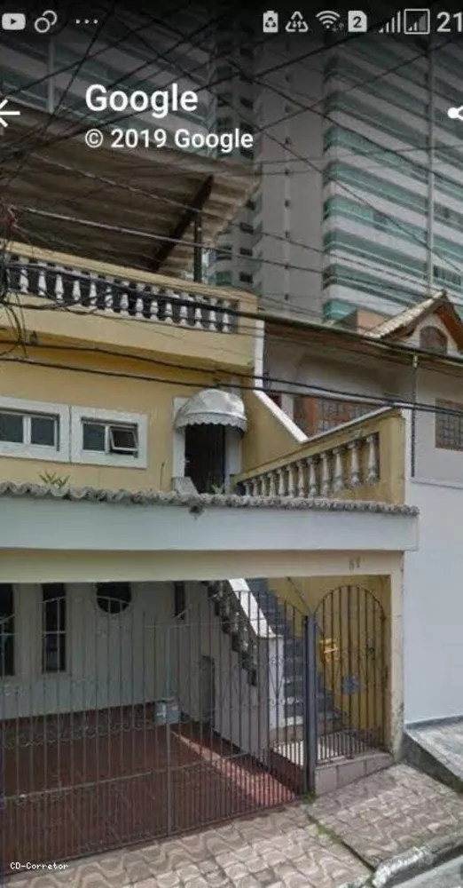 Casa à venda com 6 quartos, 200m² - Foto 2