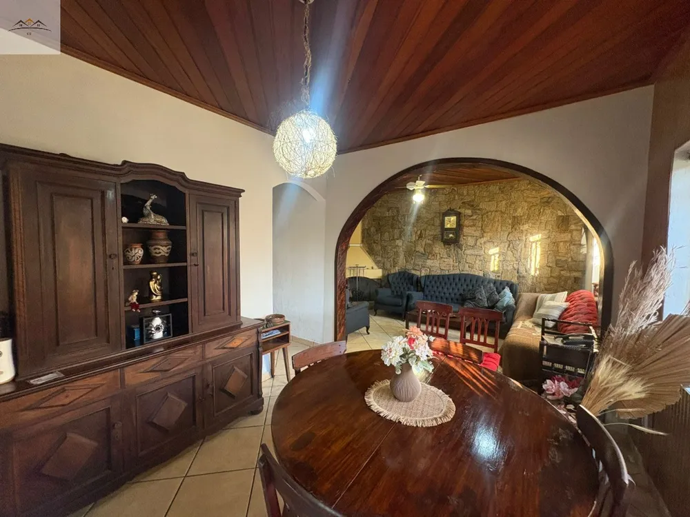 Casa, 3 quartos, 350 m² - Foto 1