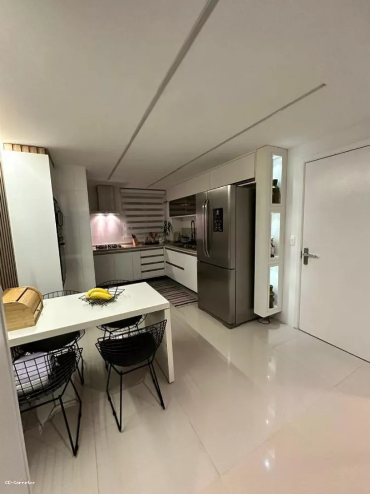 Apartamento à venda com 3 quartos, 129m² - Foto 4