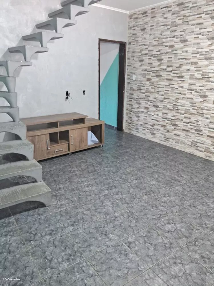 Sobrado à venda com 3 quartos, 123m² - Foto 1