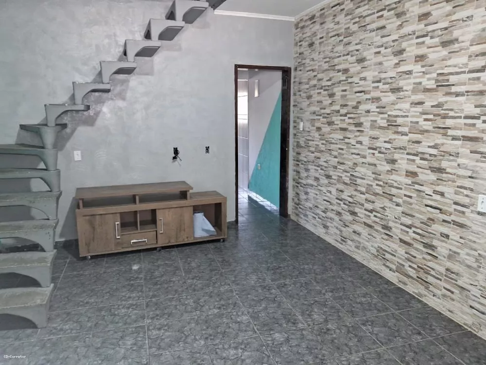 Sobrado à venda com 3 quartos, 123m² - Foto 2