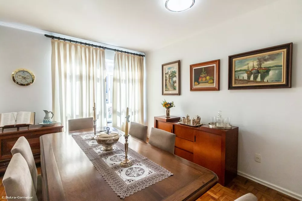 Apartamento à venda com 3 quartos, 200m² - Foto 3