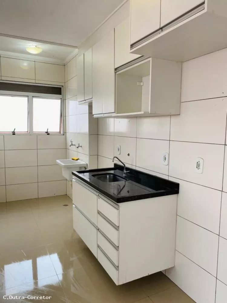 Apartamento à venda com 2 quartos, 43m² - Foto 2