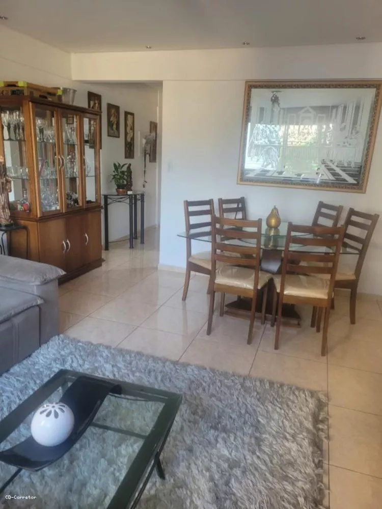 Apartamento à venda com 2 quartos, 73m² - Foto 1