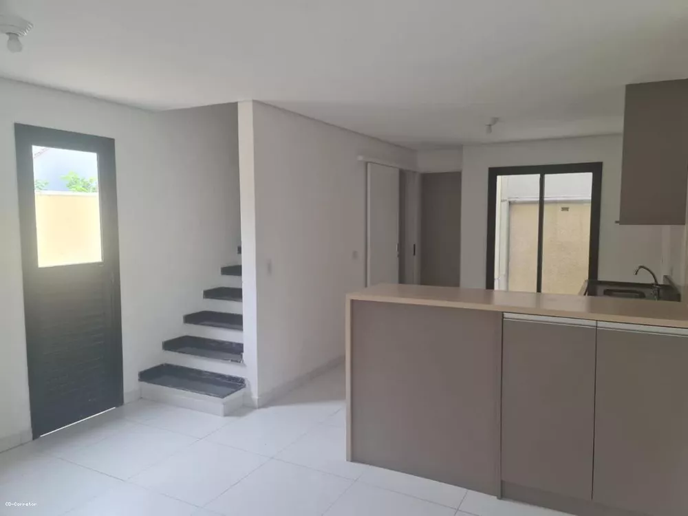 Sobrado à venda com 3 quartos, 120m² - Foto 3