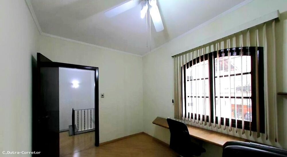 Sobrado à venda com 3 quartos, 238m² - Foto 9