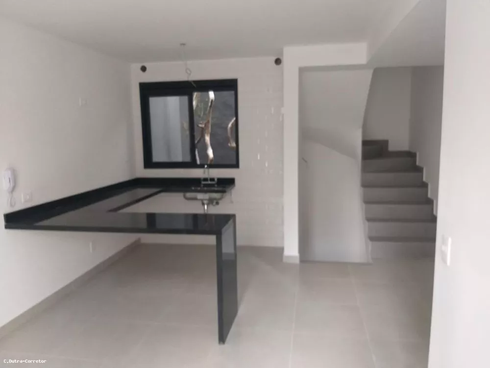 Sobrado à venda com 2 quartos, 149m² - Foto 4