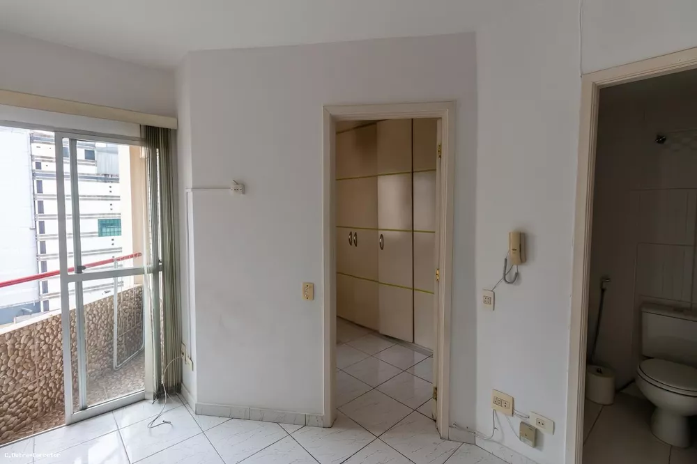 Apartamento à venda com 1 quarto, 25m² - Foto 2