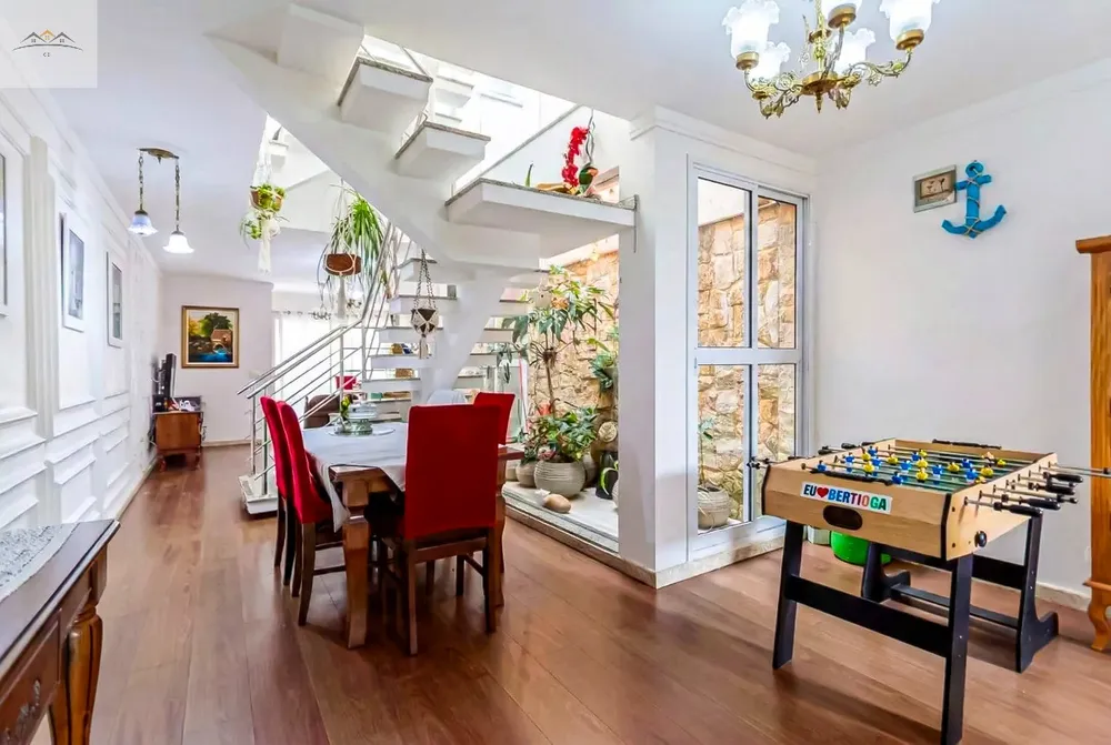 Casa, 4 quartos, 300 m² - Foto 1