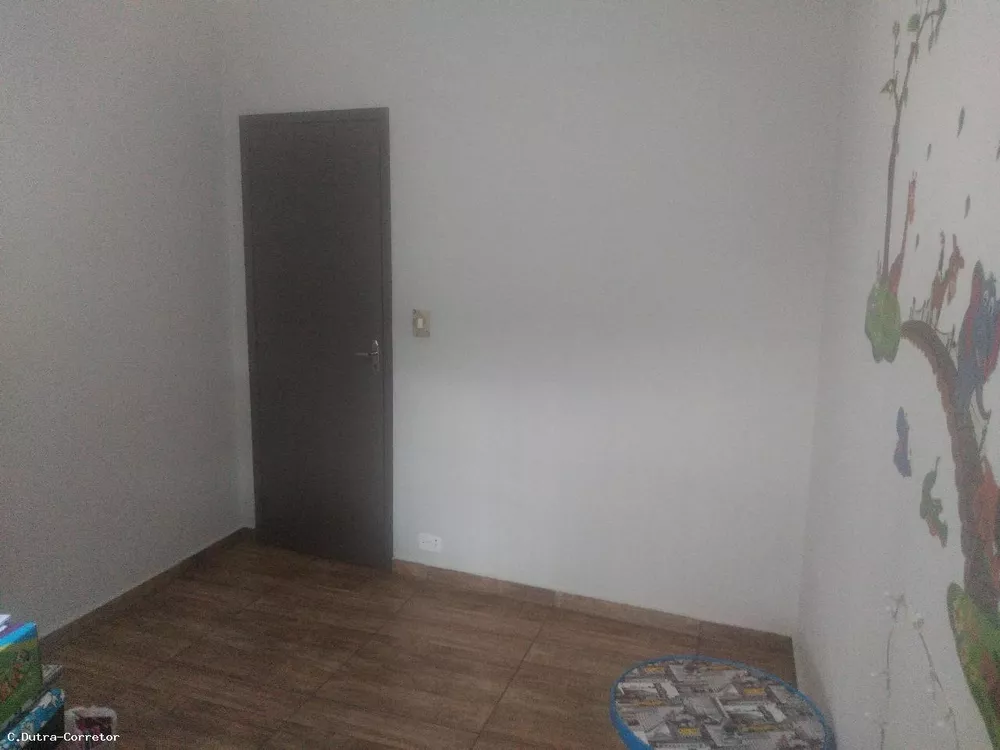 Casa, 3 quartos, 212 m² - Foto 1
