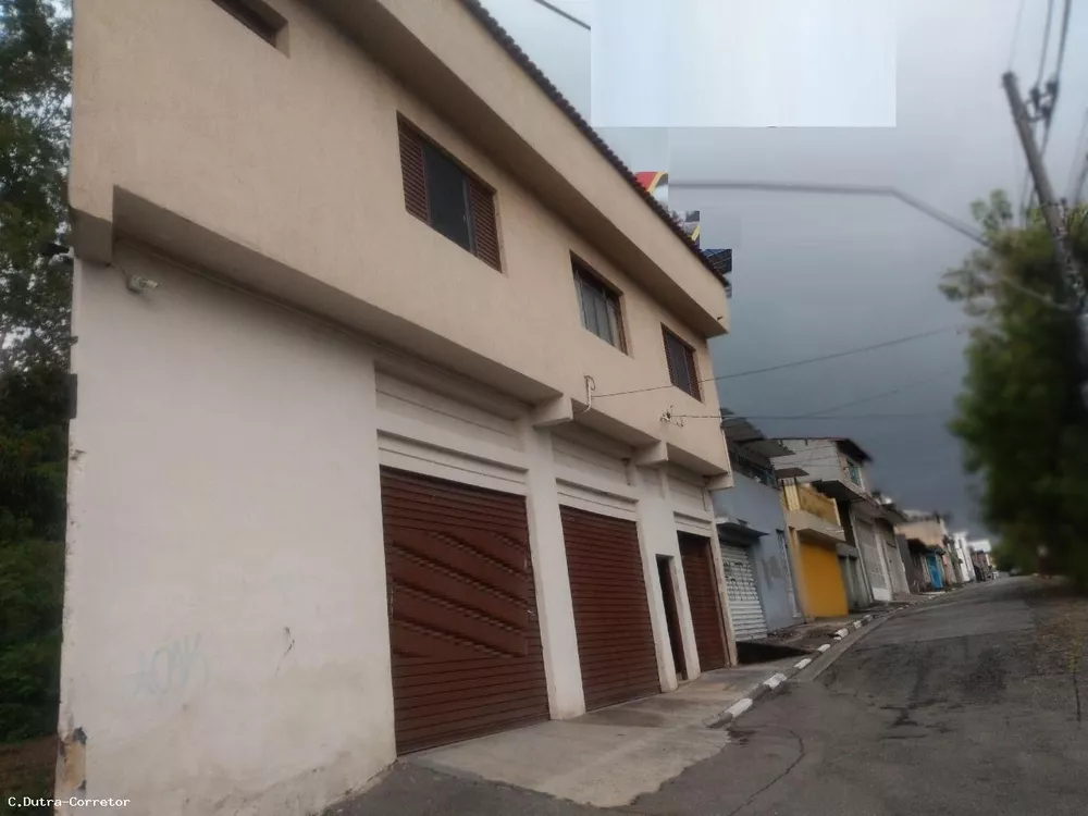 Sobrado à venda com 3 quartos, 212m² - Foto 2