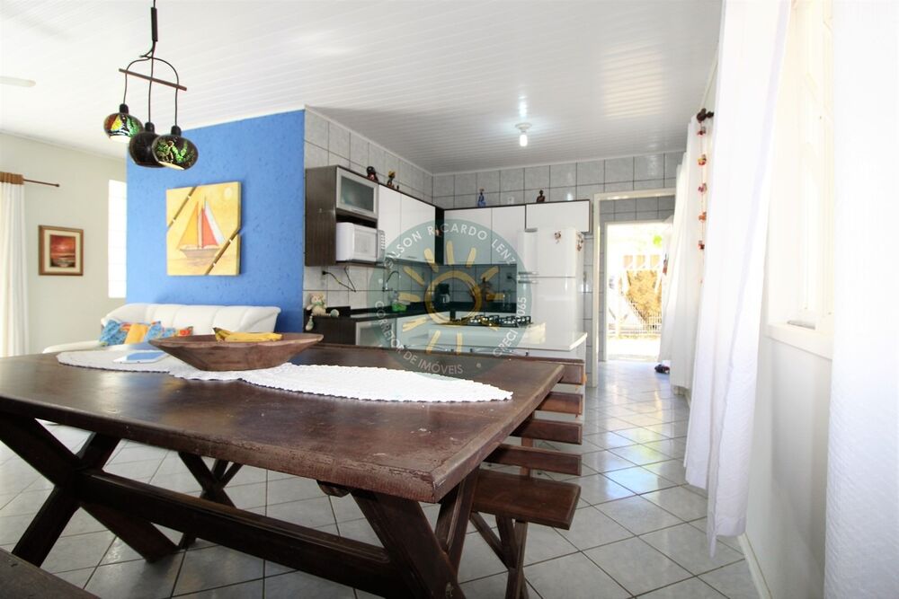 Casa para lancamento com 5 quartos, 110m² - Foto 1