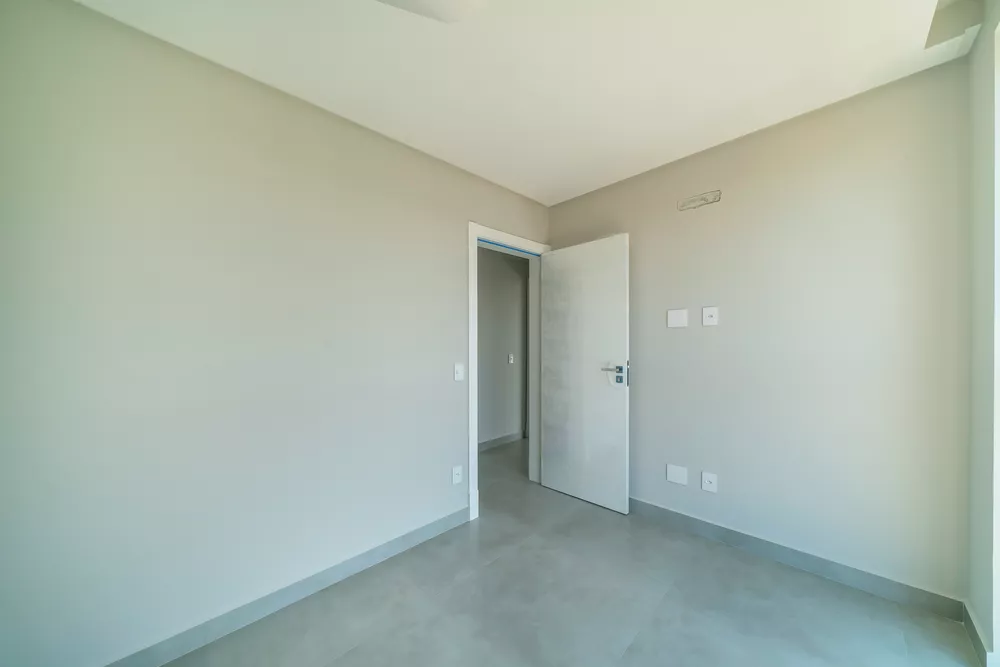 Apartamento à venda com 2 quartos, 68m² - Foto 46