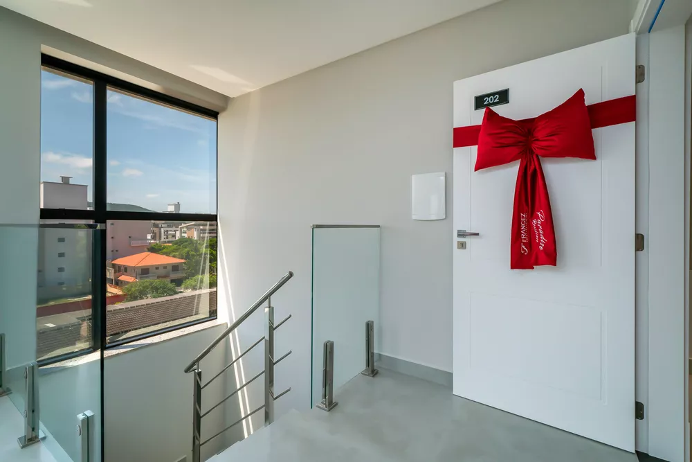 Apartamento à venda com 2 quartos, 68m² - Foto 30