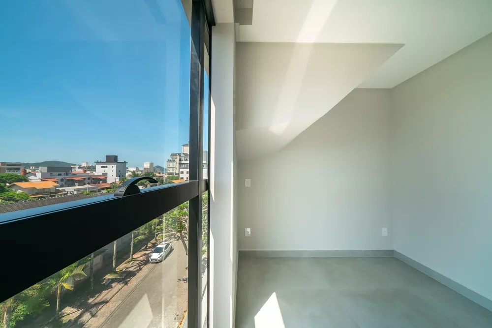 Apartamento à venda com 2 quartos, 68m² - Foto 47