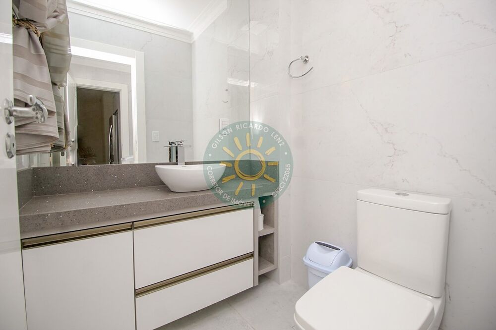 Apartamento à venda com 3 quartos, 232m² - Foto 14