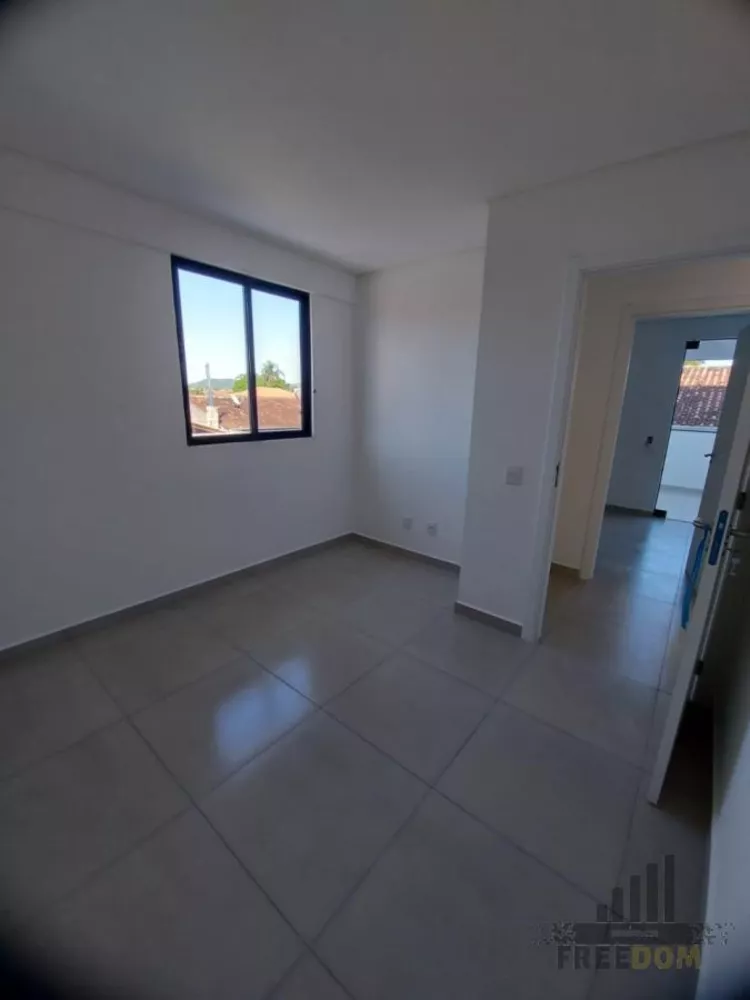 Apartamento à venda com 3 quartos, 99m² - Foto 3