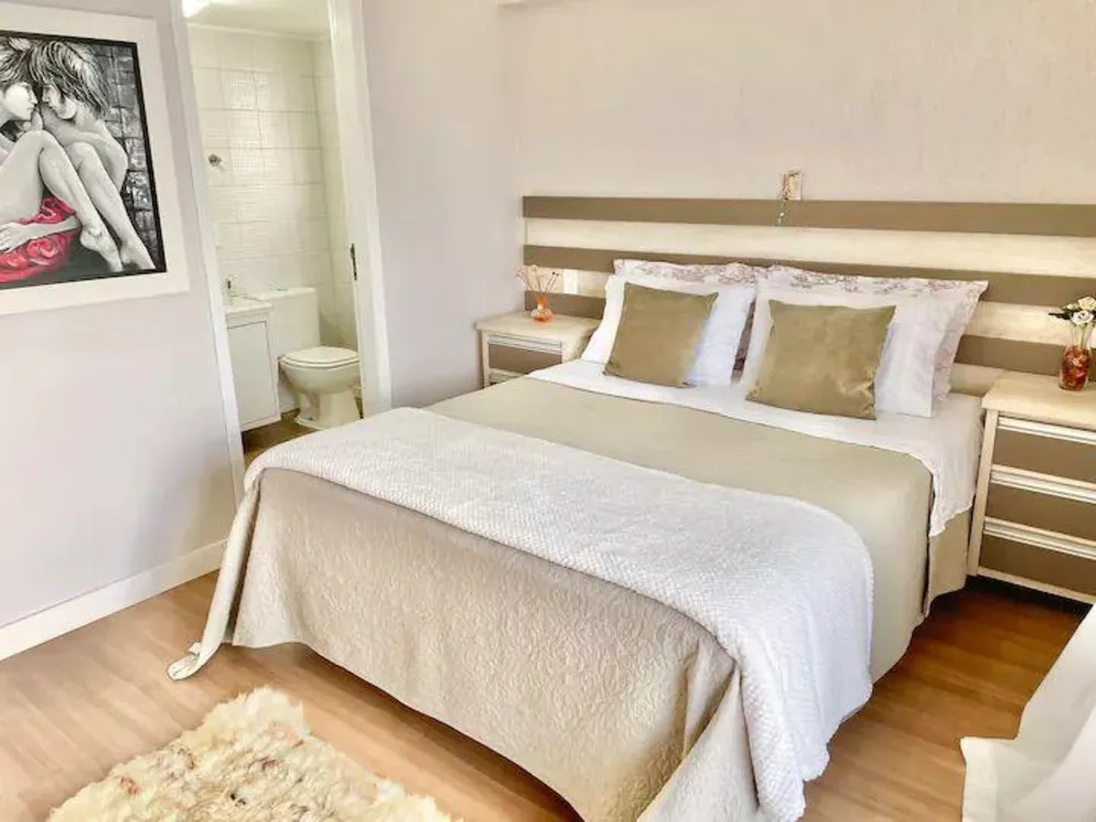 Apartamento à venda com 3 quartos, 107m² - Foto 2