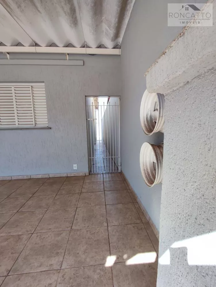 Casa à venda com 3 quartos, 300m² - Foto 4