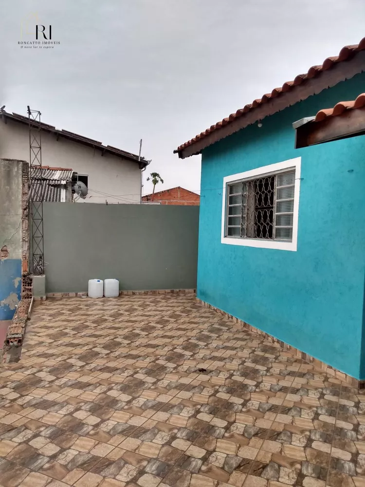 Casa à venda com 2 quartos, 56m² - Foto 2