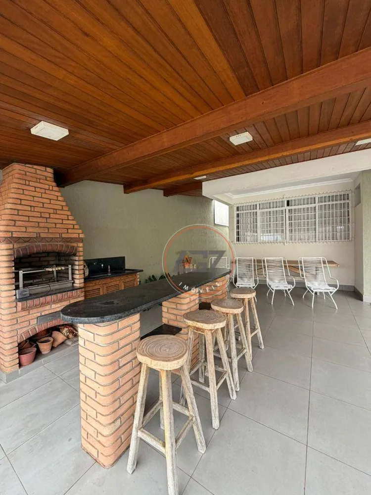 Casa, 3 quartos, 225 m² - Foto 2