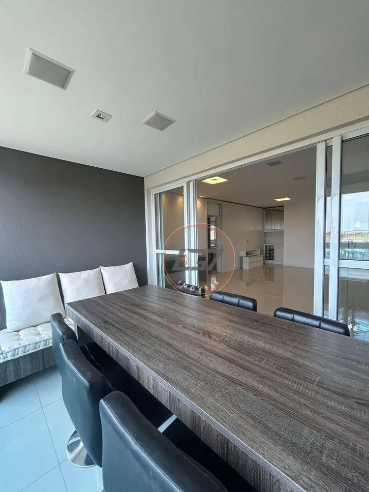 Apartamento, 3 quartos, 147 m² - Foto 1