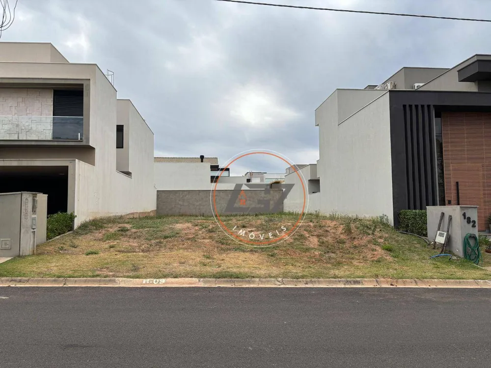 Loteamento e Condomínio, 325 m² - Foto 1