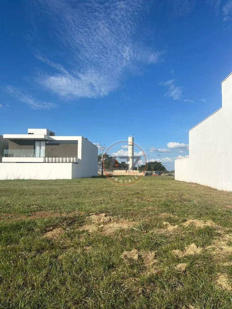 Loteamento e Condomínio, 300 m² - Foto 1