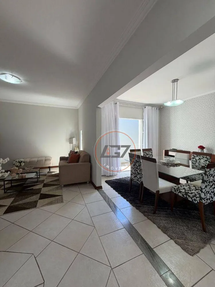 Casa, 3 quartos, 220 m² - Foto 8