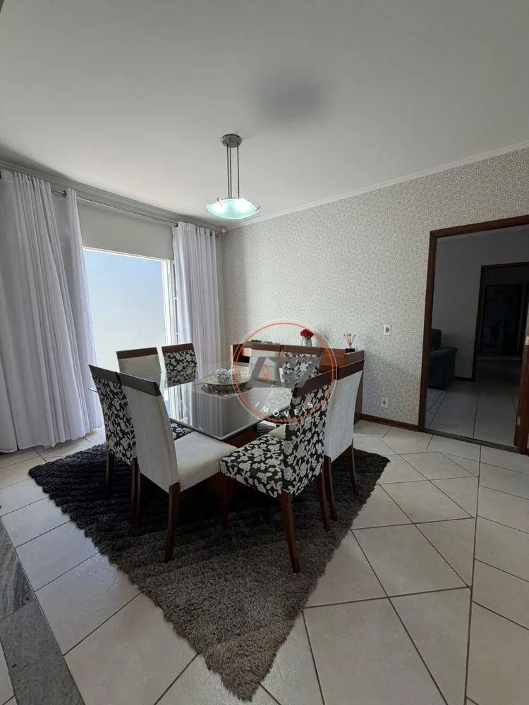 Casa, 3 quartos, 220 m² - Foto 10