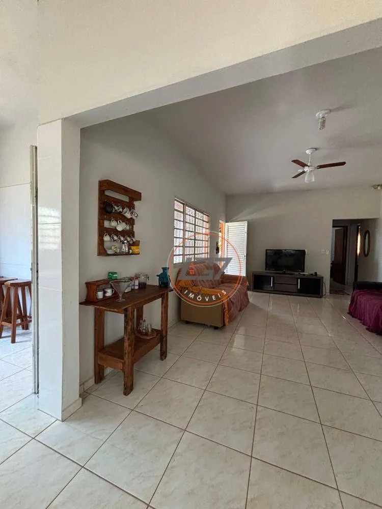 Chácara, 3 quartos, 2500 m² - Foto 12